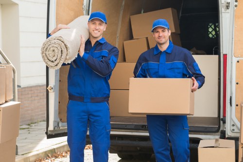 Local man and van service helping with a Southfields move