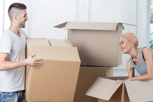 House removal service in Southfields near local residential streets